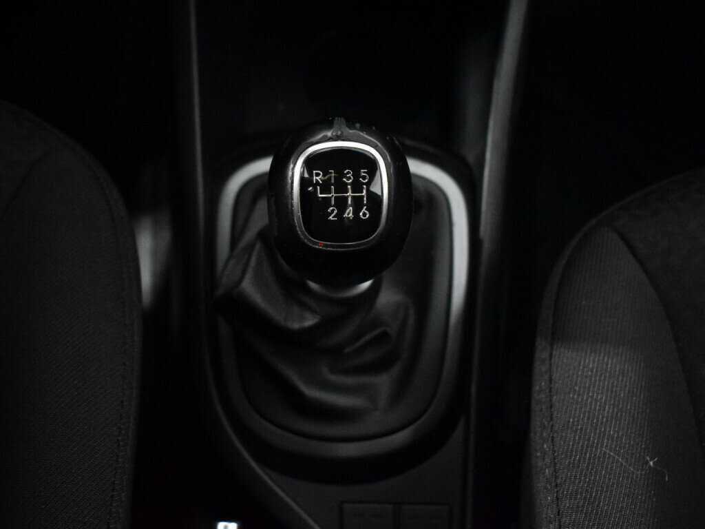 Купить Kia Rio, 2016, 113 900 км.. Фото: #11