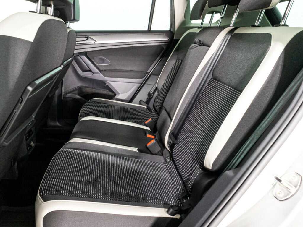 Купить Volkswagen Tiguan, 2019, 124 114 км.. Фото: #9