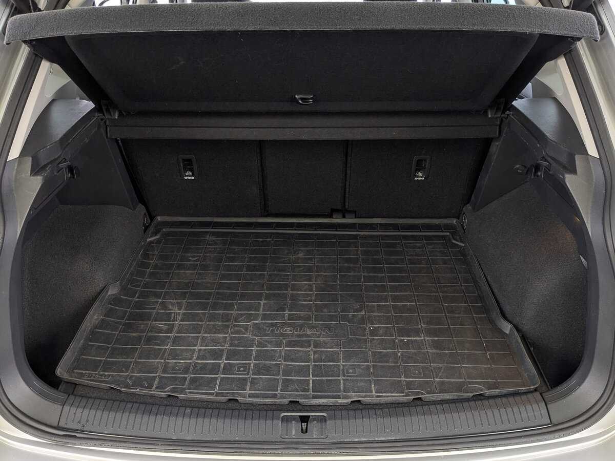 Купить Volkswagen Tiguan, 2020, 72 082 км.. Фото: #9