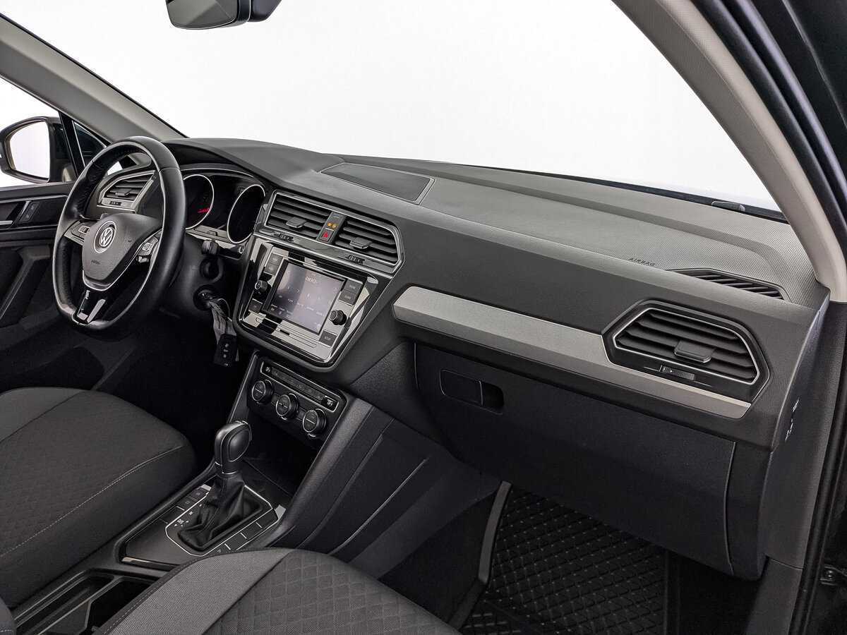 Купить Volkswagen Tiguan, 2018, 67 079 км.. Фото: #10