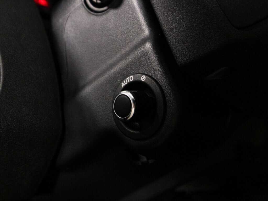 Купить Land Rover Discovery, 2016, 222 649 км.. Фото: #21