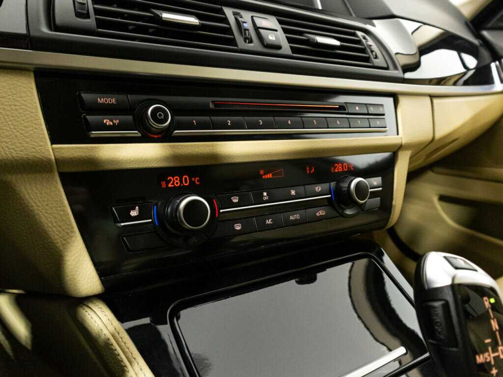 Купить BMW 5 серии, 2014, 124 174 км.. Фото: #16