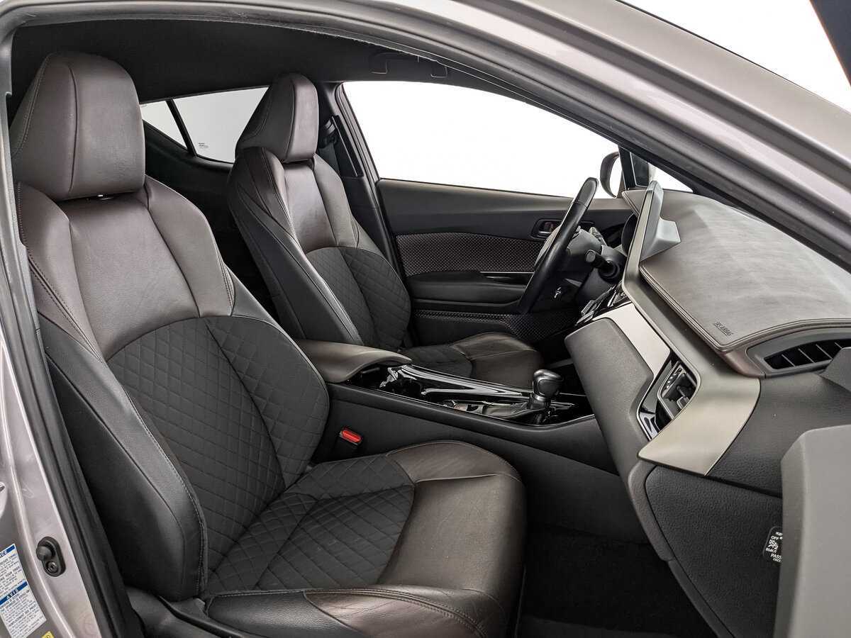 Купить Toyota C-HR, 2017, 78 089 км.. Фото: #23