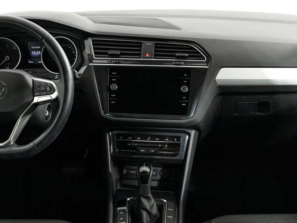 Купить Volkswagen Tiguan, 2021, 34 956 км.. Фото: #13