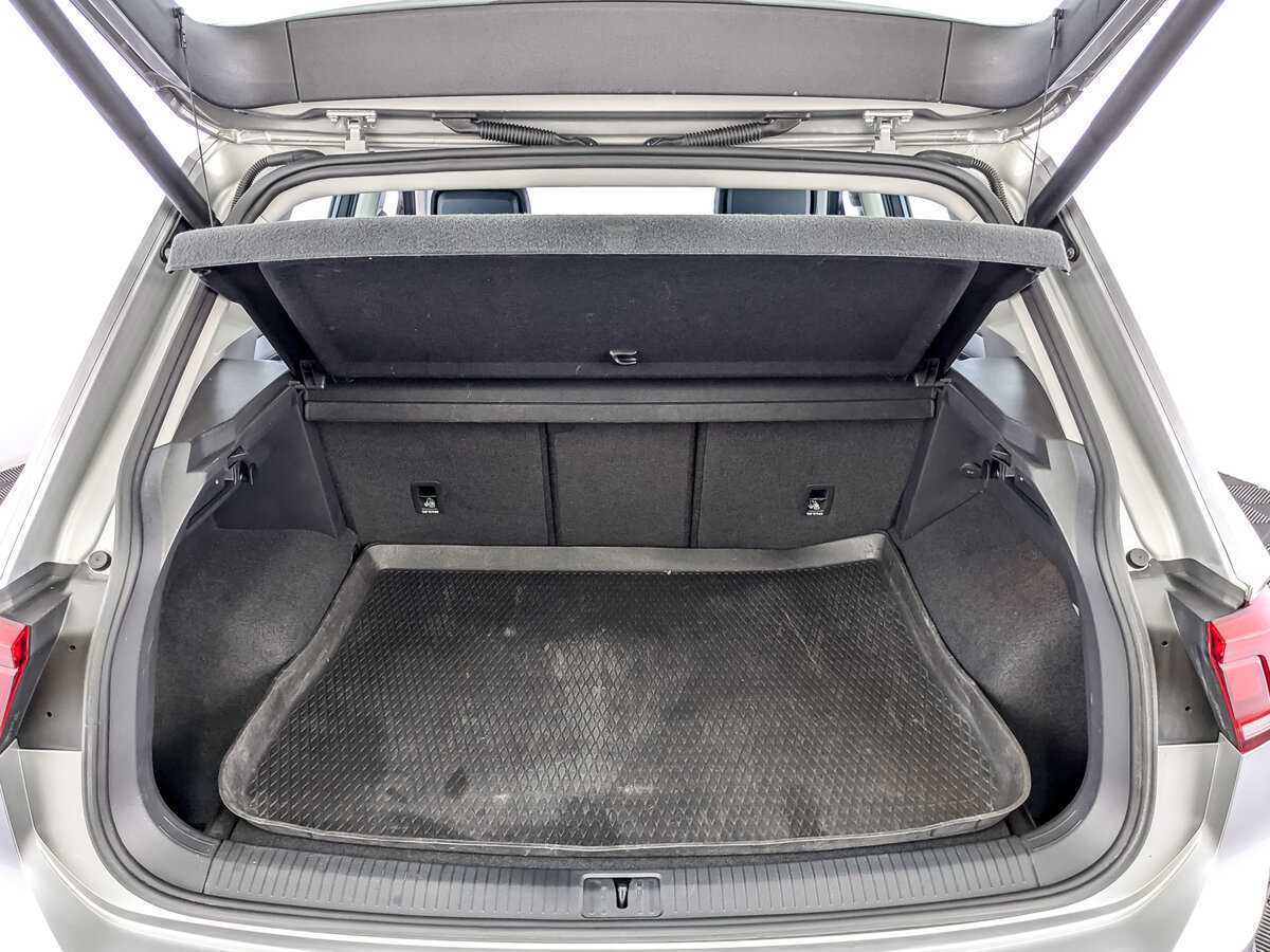 Купить Volkswagen Tiguan, 2019, 106 890 км.. Фото: #9