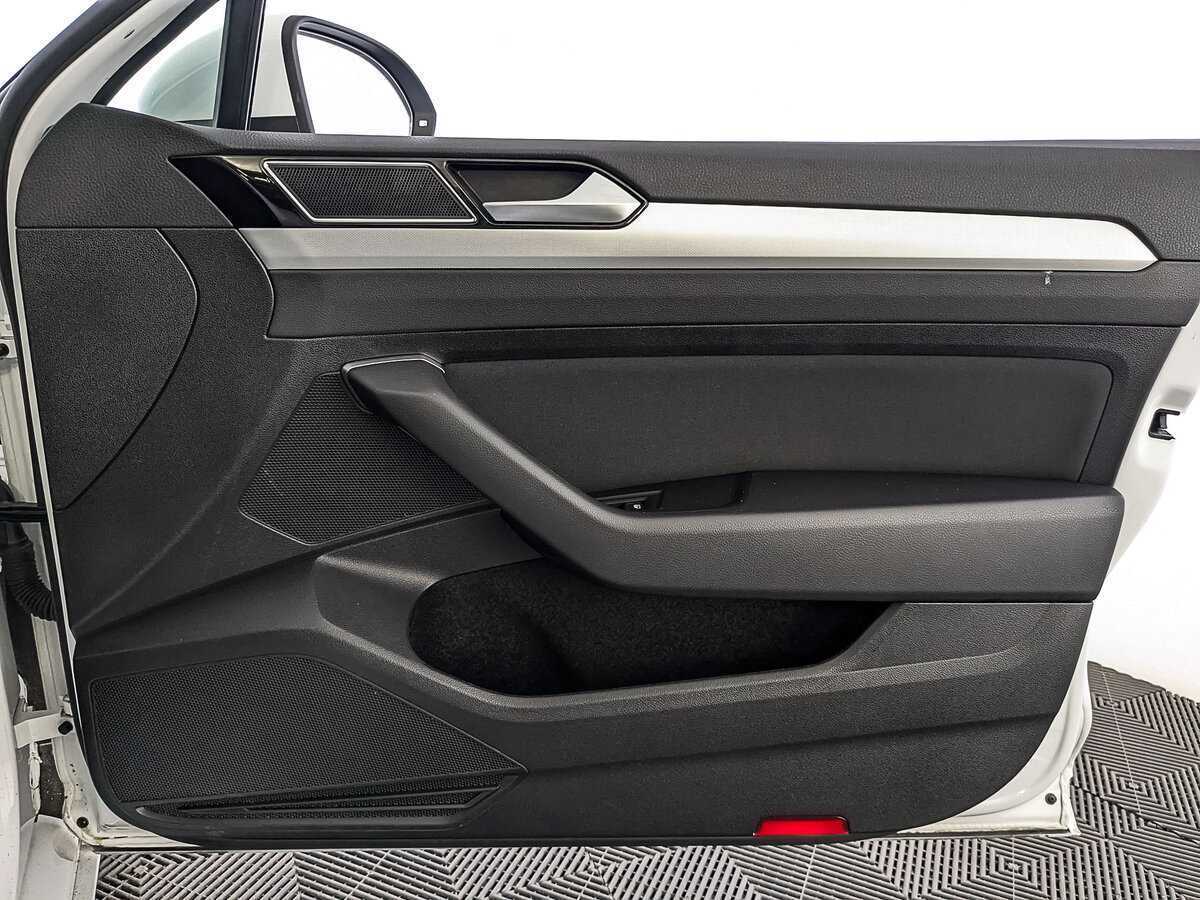 Купить Volkswagen Passat, 2019, 88 389 км.. Фото: #24