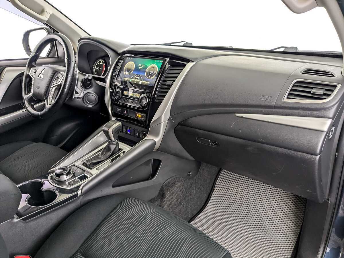 Купить Mitsubishi Pajero Sport, 2019, 232 086 км.. Фото: #8