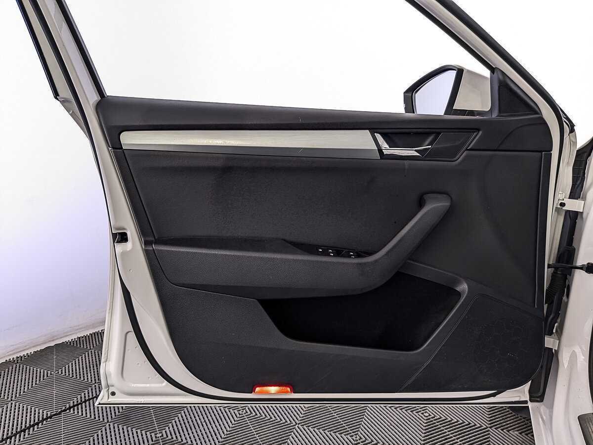 Купить Skoda Superb, 2017, 119 223 км.. Фото: #18