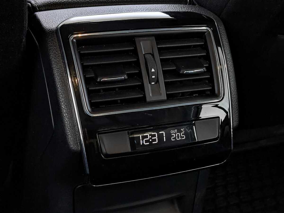 Купить Skoda Superb, 2017, 119 223 км.. Фото: #28