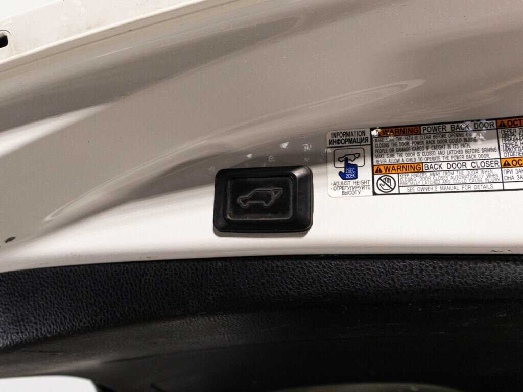 Купить Toyota RAV4, 2017, 122 563 км.. Фото: #15