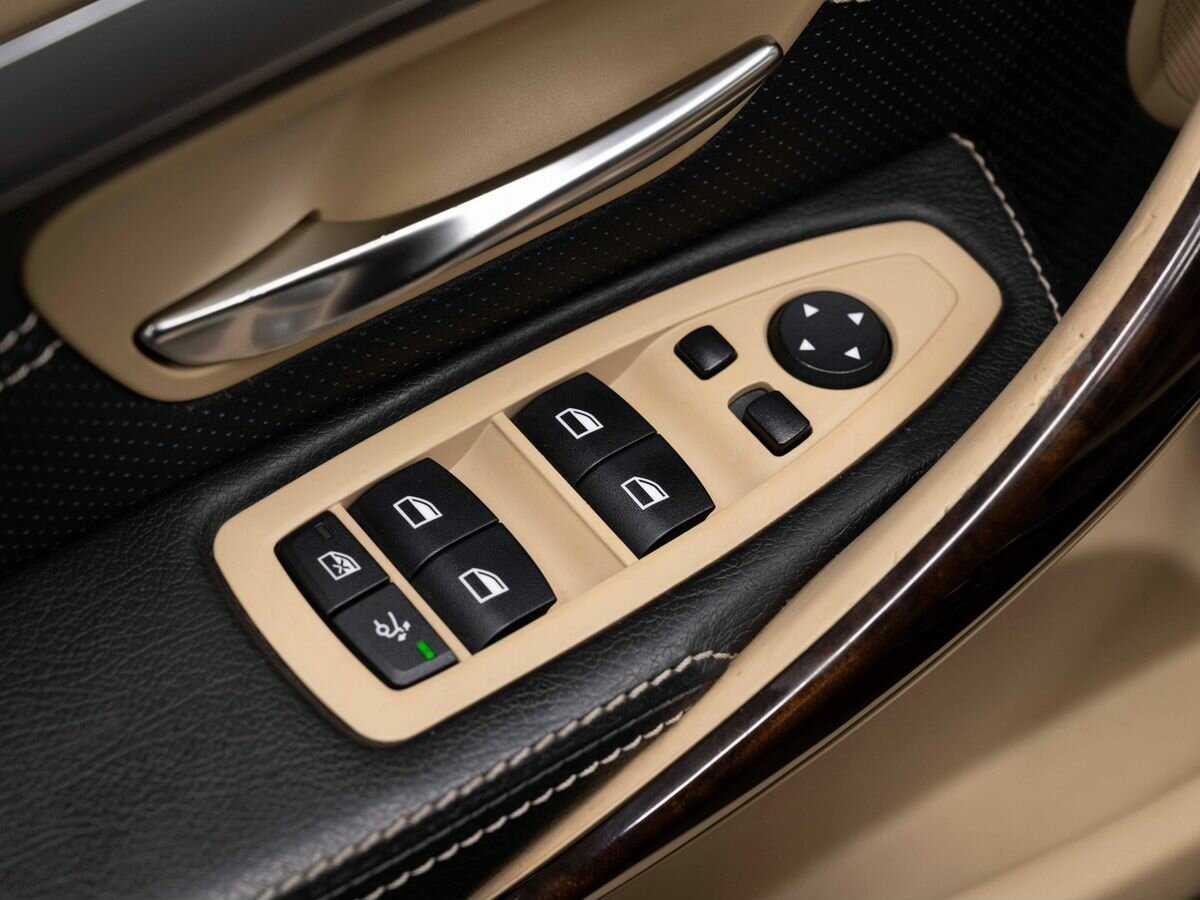 Купить BMW 3 серии, 2013, 278 000 км.. Фото: #17