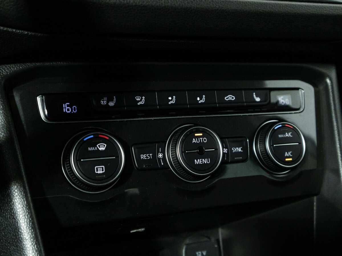 Купить Volkswagen Tiguan, 2018, 87 650 км.. Фото: #16