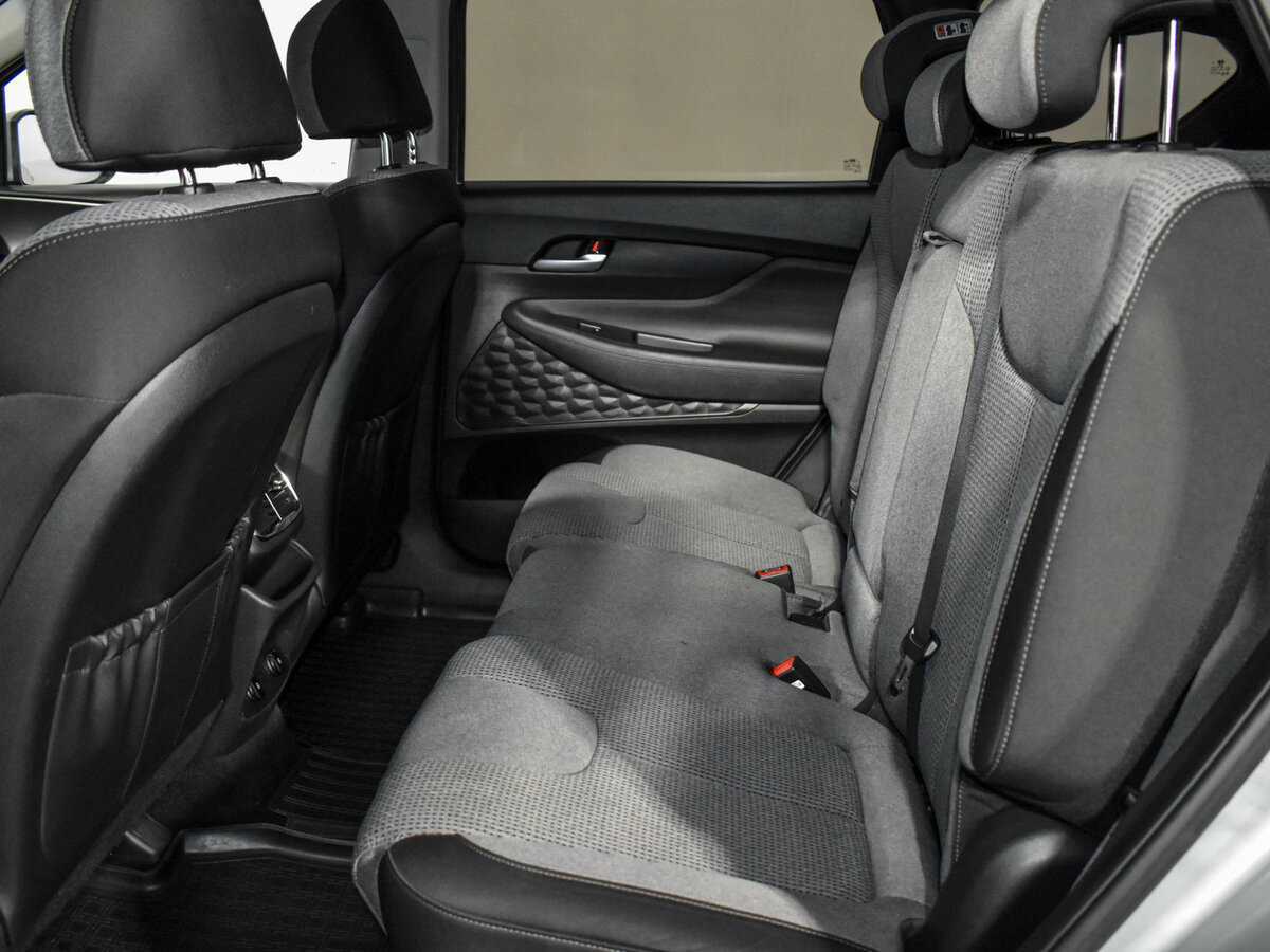 Купить Hyundai Santa Fe, 2018, 154 118 км.. Фото: #9
