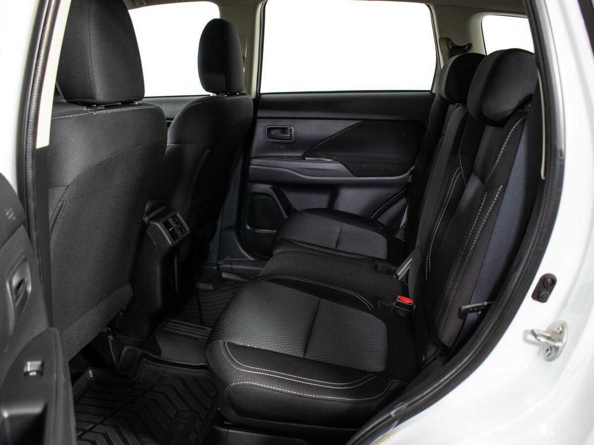 Купить Mitsubishi Outlander, 2020, 103 645 км.. Фото: #9