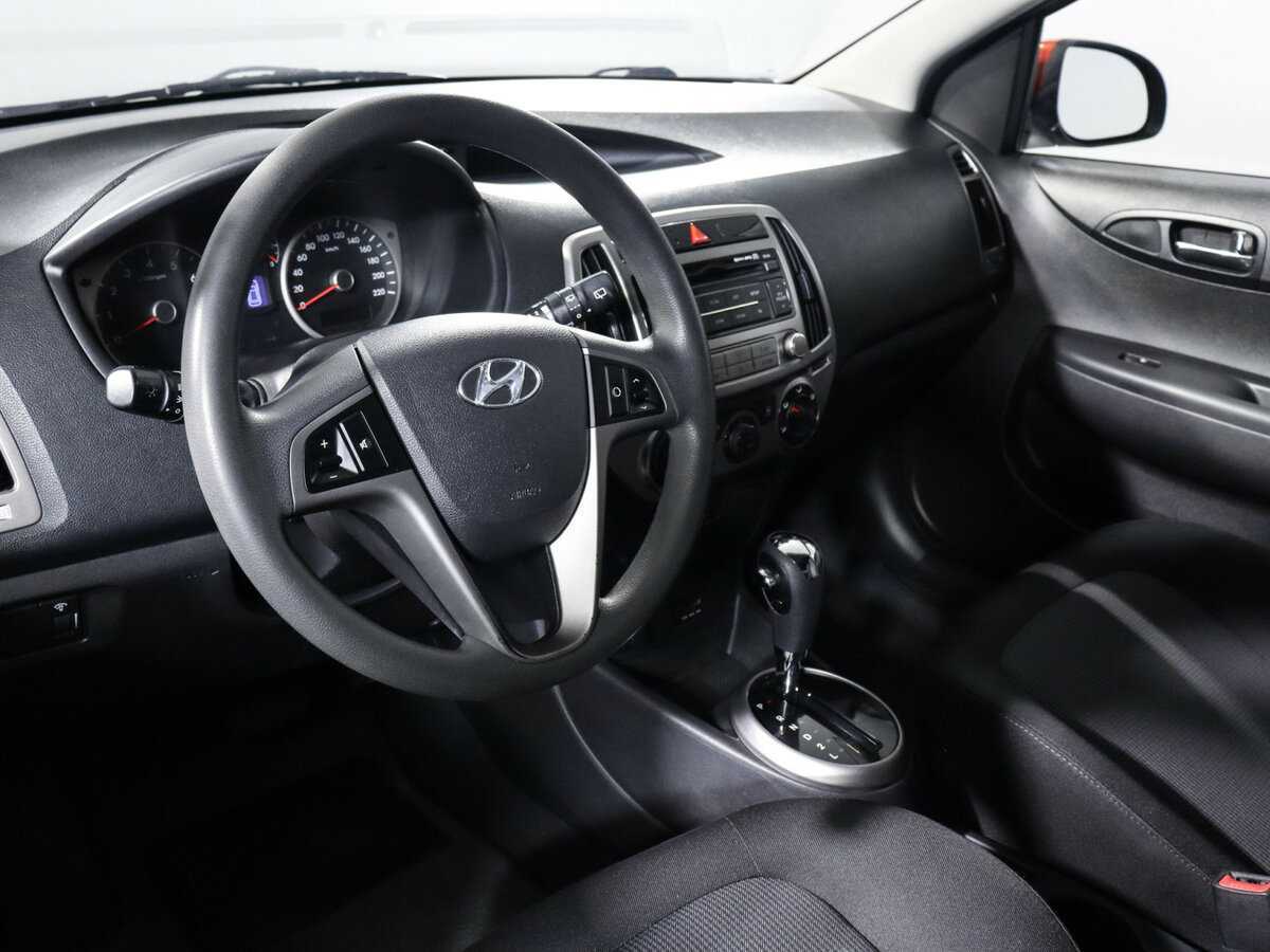 Купить Hyundai i20, 2012, 160 136 км.. Фото: #10