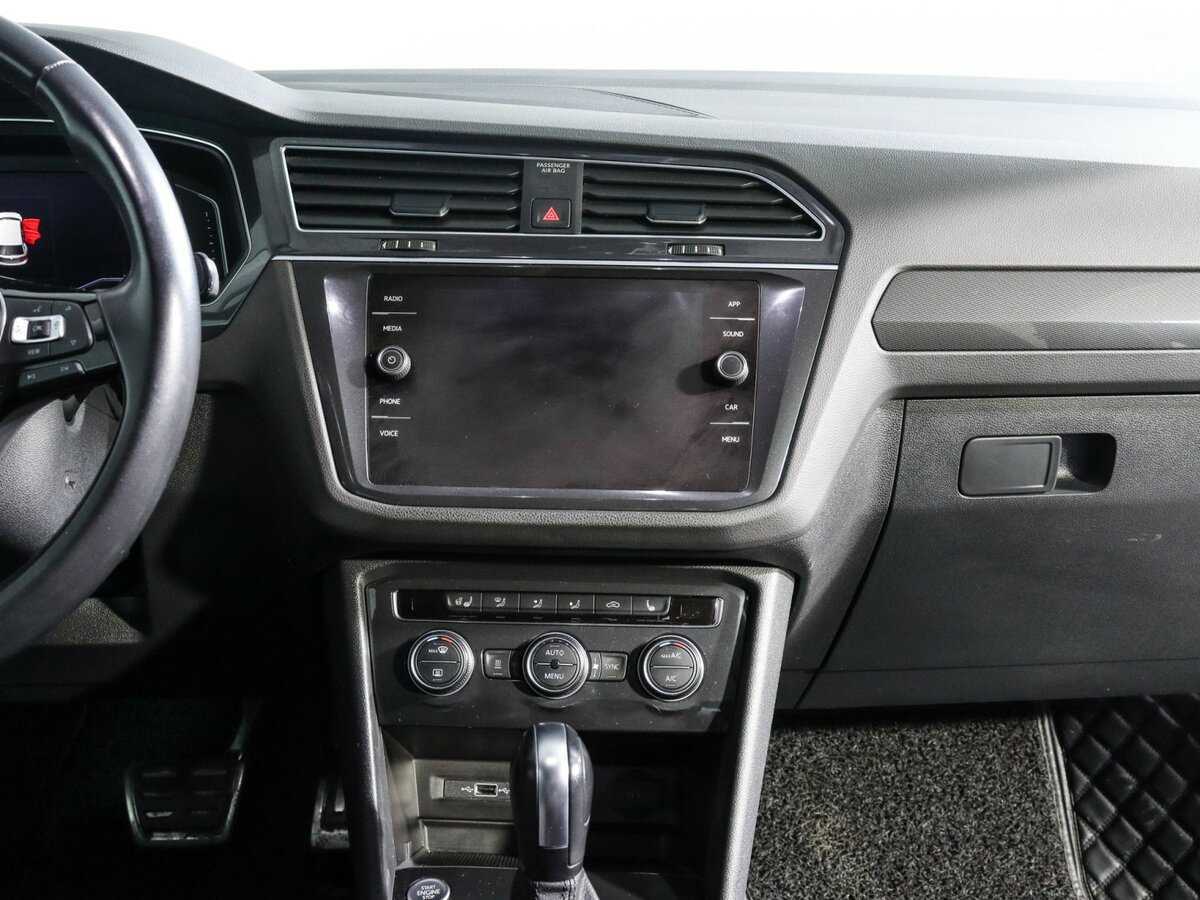 Купить Volkswagen Tiguan, 2020, 66 330 км.. Фото: #9