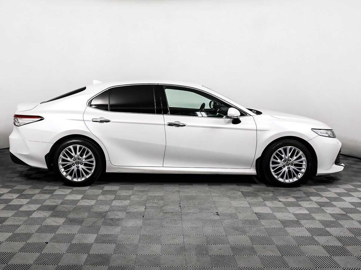 Купить Toyota Camry, 2019, 83 899 км.. Фото: #3