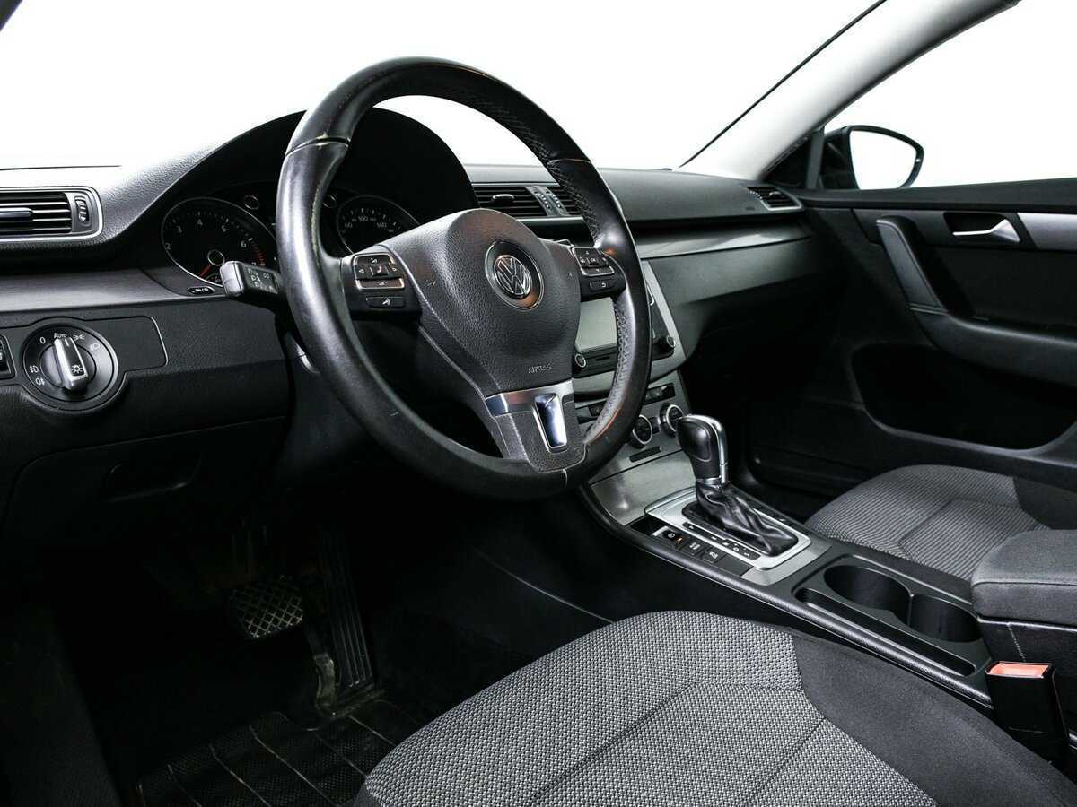 Купить Volkswagen Passat, 2013, 169 566 км.. Фото: #12