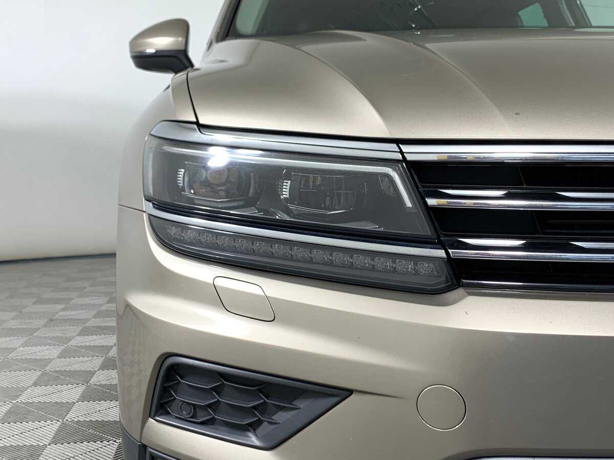 Купить Volkswagen Tiguan, 2017, 107 343 км.. Фото: #9