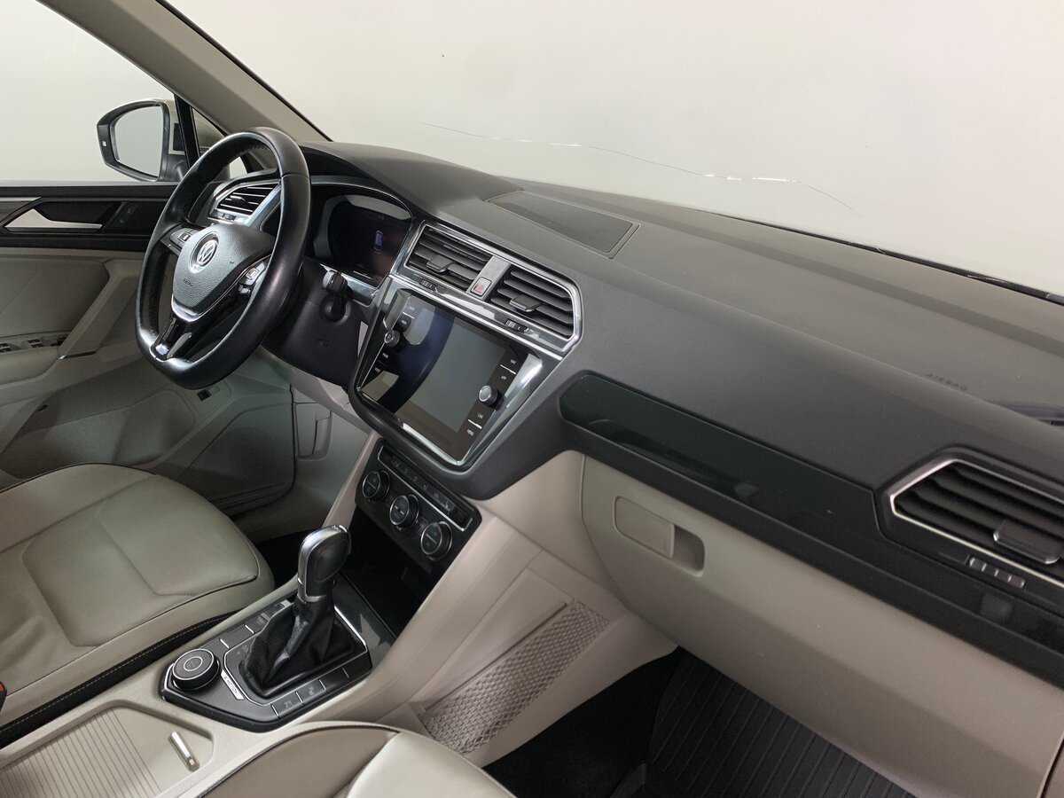 Купить Volkswagen Tiguan, 2017, 107 343 км.. Фото: #13