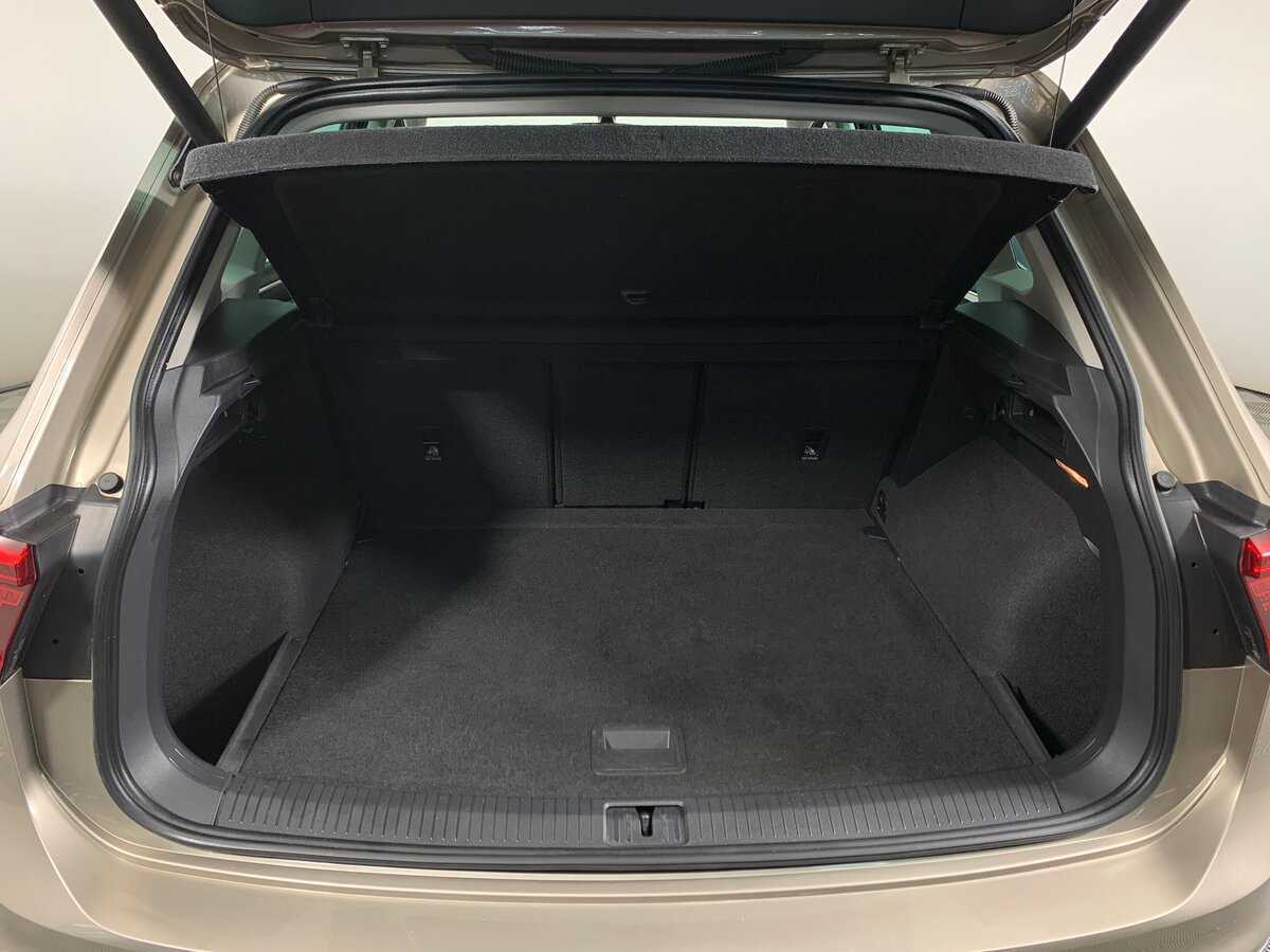 Купить Volkswagen Tiguan, 2017, 107 343 км.. Фото: #19