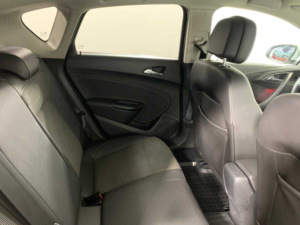 Купить Opel Astra, 2012, 117 404 км.. Фото: #17