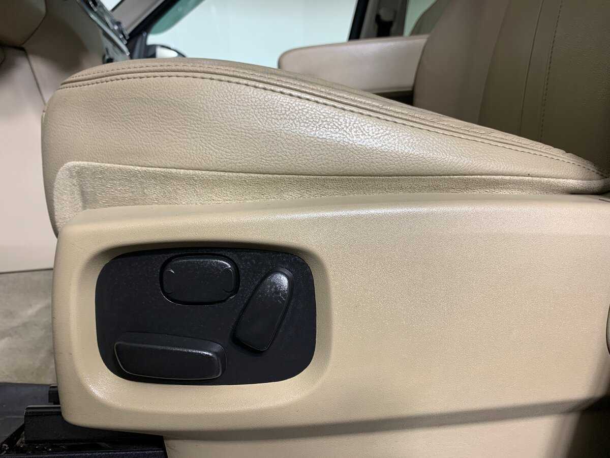 Купить Land Rover Discovery, 2012, 260 340 км.. Фото: #16