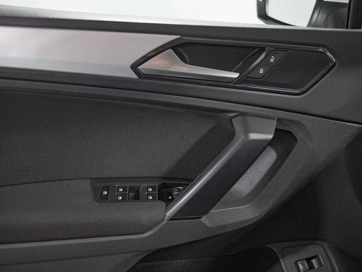 Купить Volkswagen Tiguan, 2017, 139 449 км.. Фото: #11