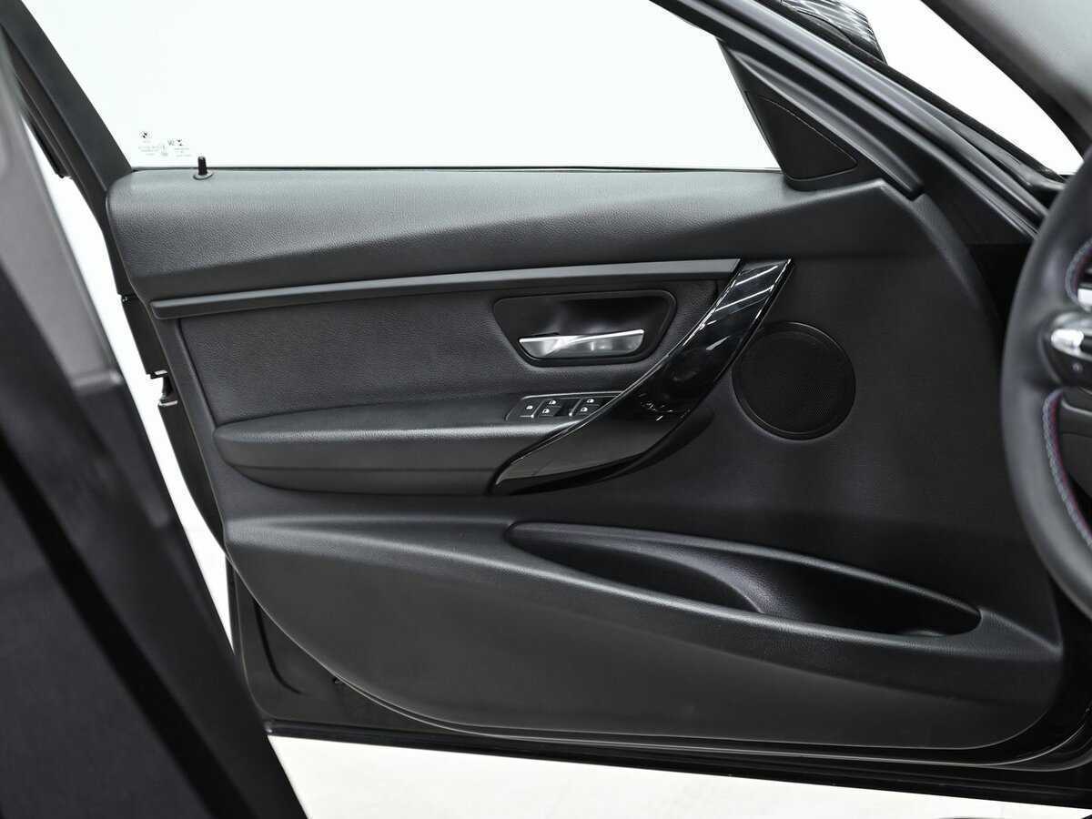 Купить BMW 3 серии, 2017, 155 000 км.. Фото: #5