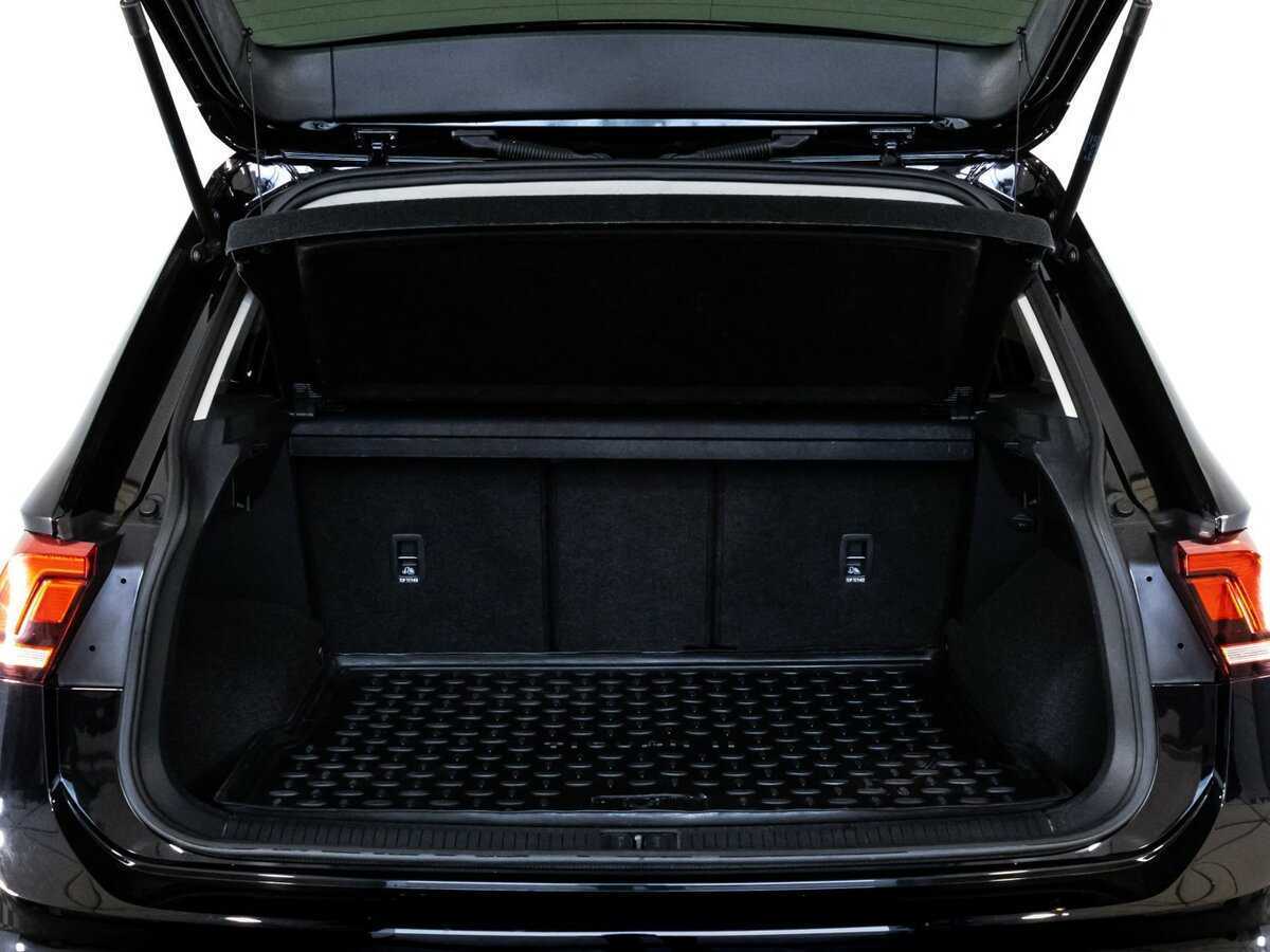 Купить Volkswagen Tiguan, 2017, 61 100 км.. Фото: #17