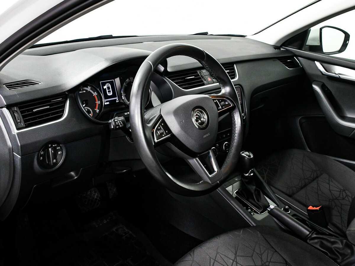 Купить Skoda Octavia, 2019, 80 360 км.. Фото: #9