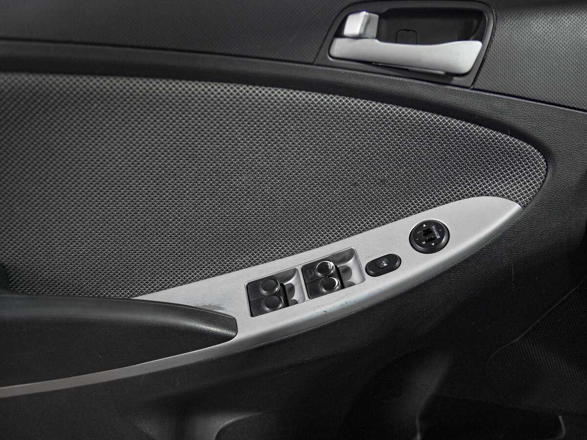 Купить Hyundai Solaris, 2012, 227 166 км.. Фото: #9