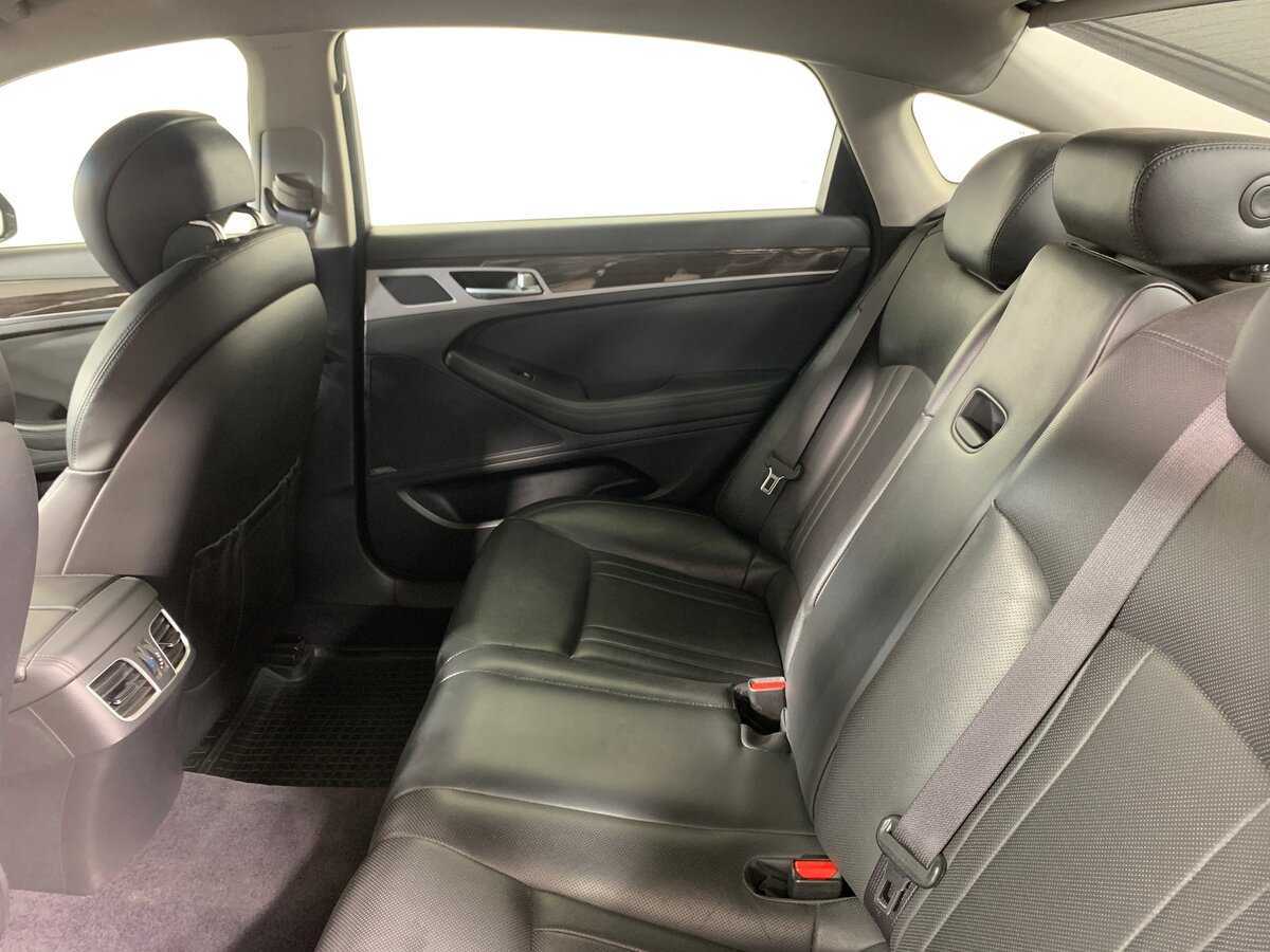Купить Hyundai Genesis, 2016, 128 490 км.. Фото: #18