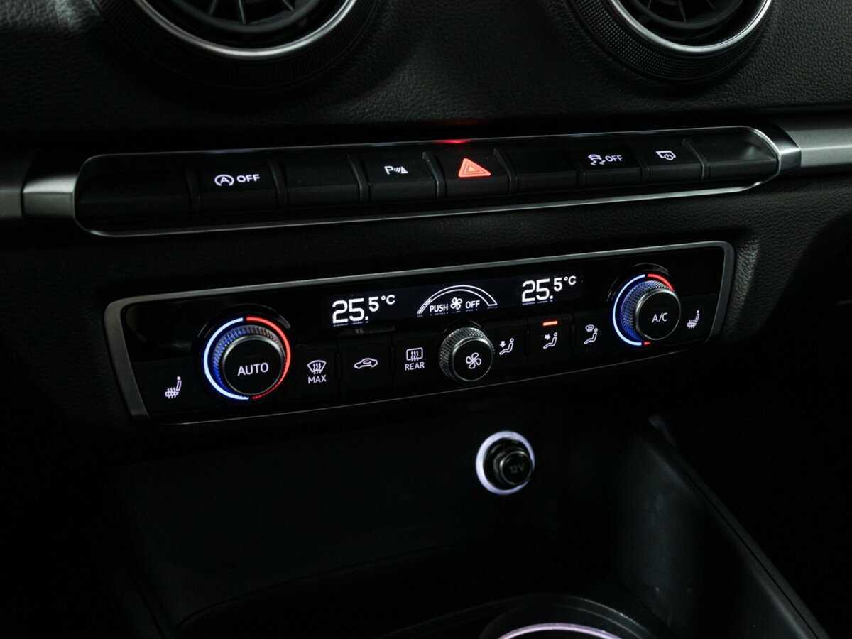 Купить Audi A3, 2019, 53 635 км.. Фото: #14
