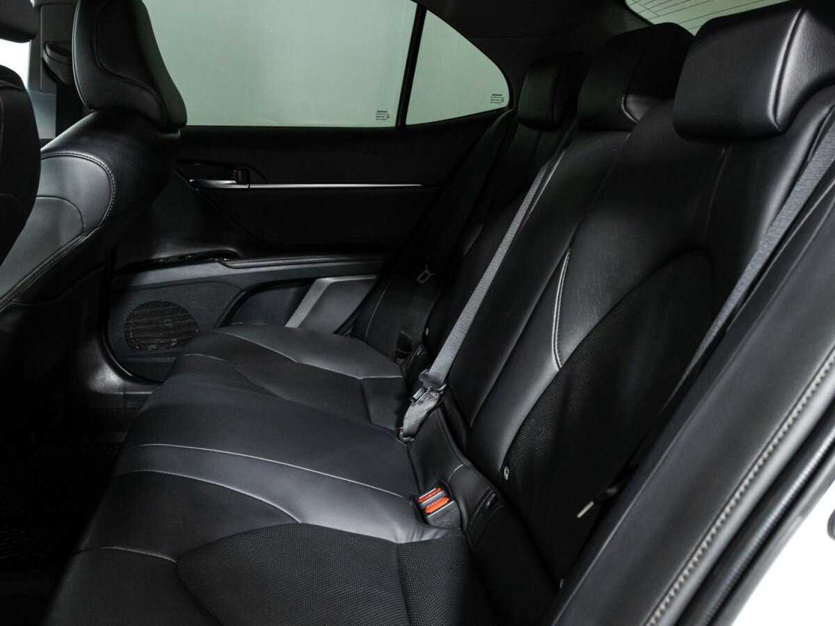 Купить Toyota Camry, 2018, 165 361 км.. Фото: #9