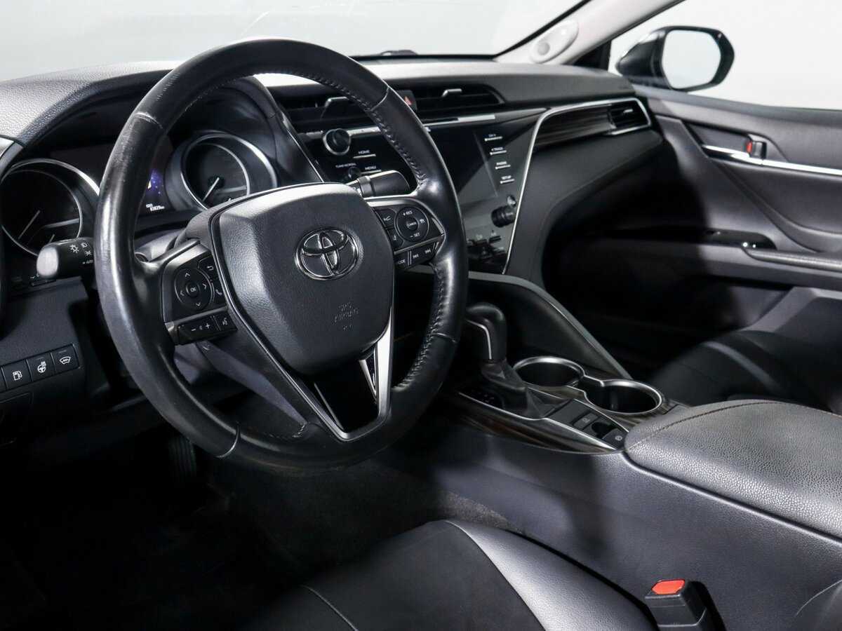Купить Toyota Camry, 2018, 83 610 км.. Фото: #9