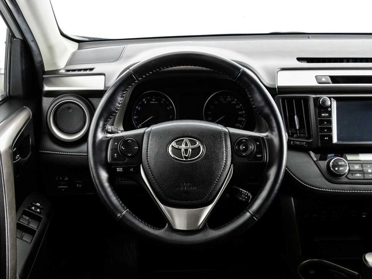 Купить Toyota RAV4, 2017, 63 389 км.. Фото: #9
