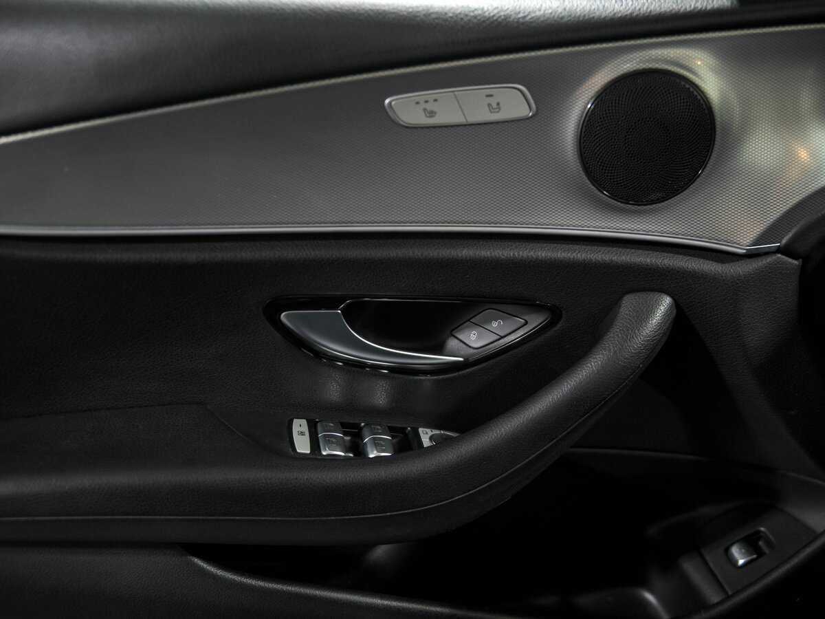 Купить Mercedes-Benz E-Класс, 2019, 294 419 км.. Фото: #12