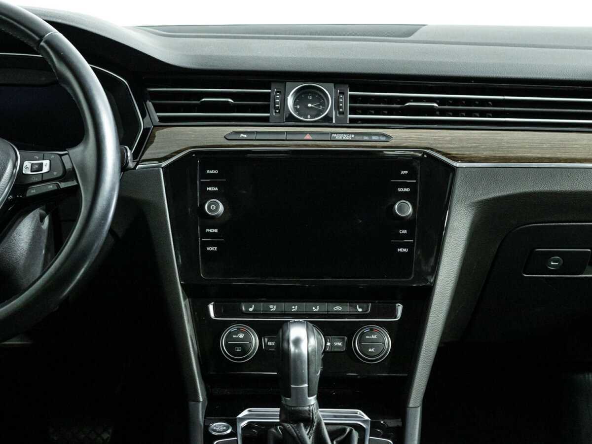 Купить Volkswagen Passat, 2017, 41 448 км.. Фото: #13