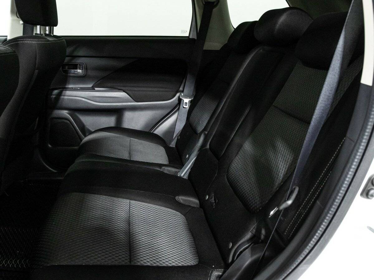 Купить Mitsubishi Outlander, 2016, 179 472 км.. Фото: #9