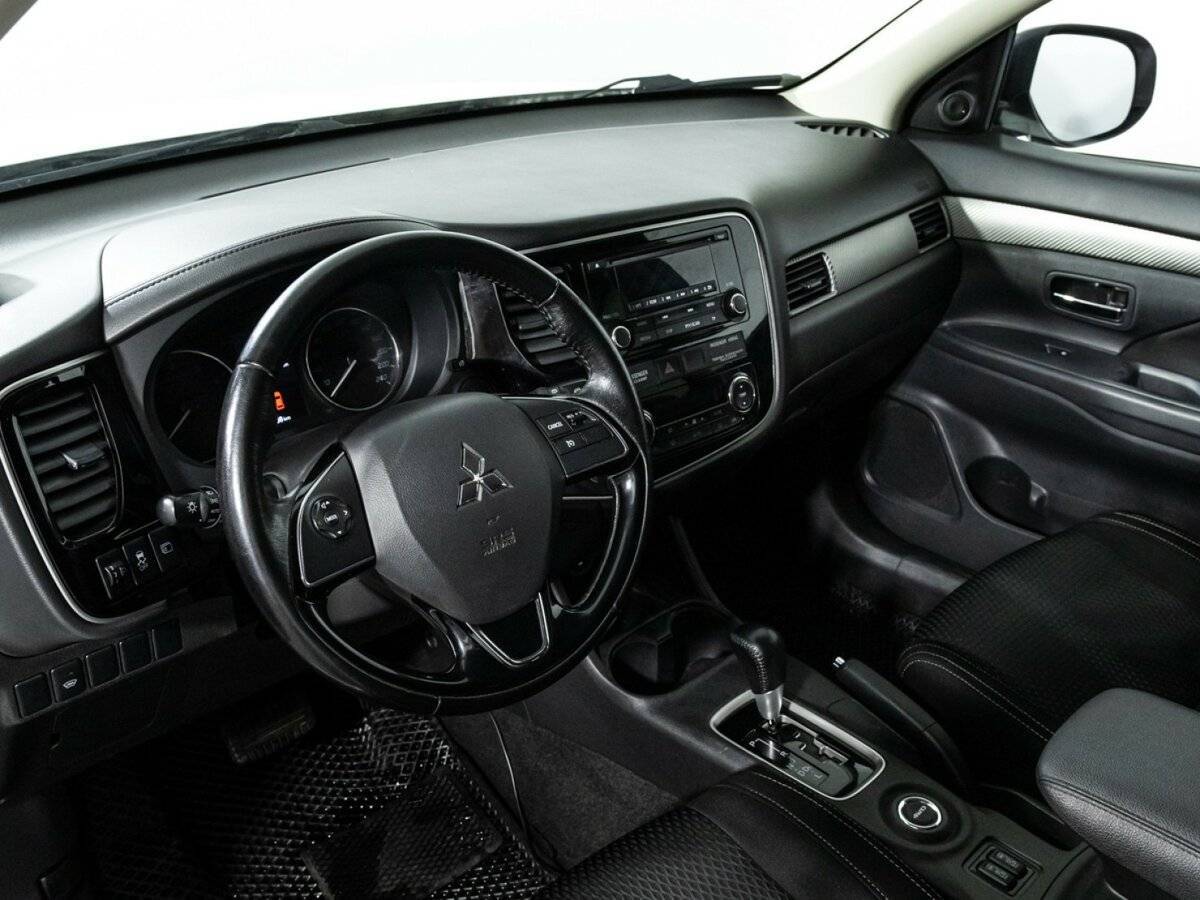 Купить Mitsubishi Outlander, 2016, 179 472 км.. Фото: #10
