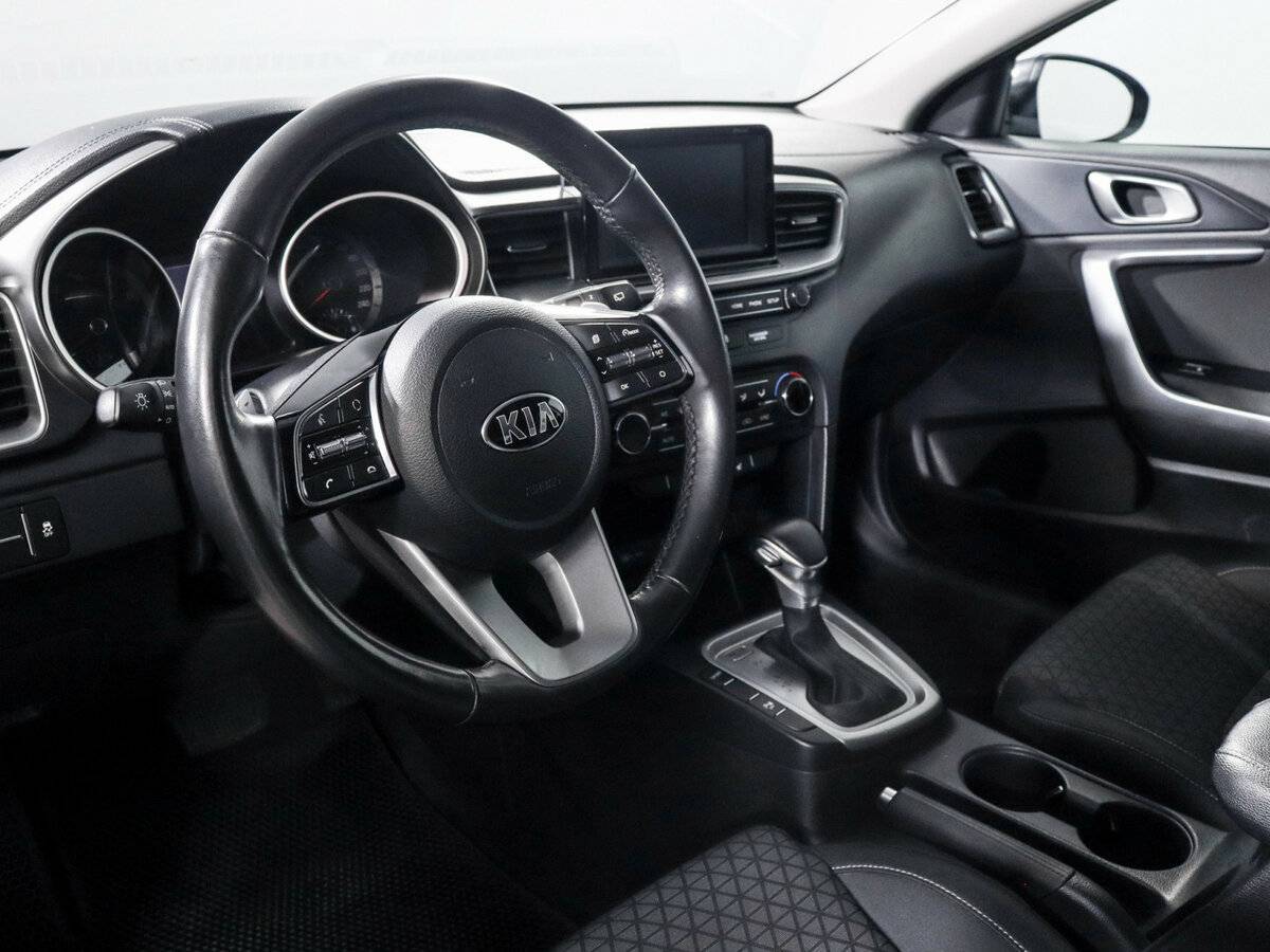 Купить Kia Ceed, 2019, 73 644 км.. Фото: #13