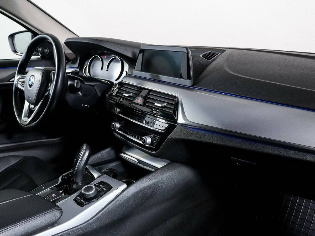 Купить BMW 5 серии, 2018, 150 232 км.. Фото: #3