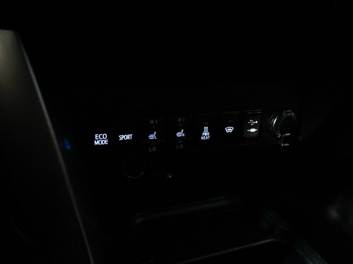 Купить Toyota RAV4, 2018, 232 356 км.. Фото: #18