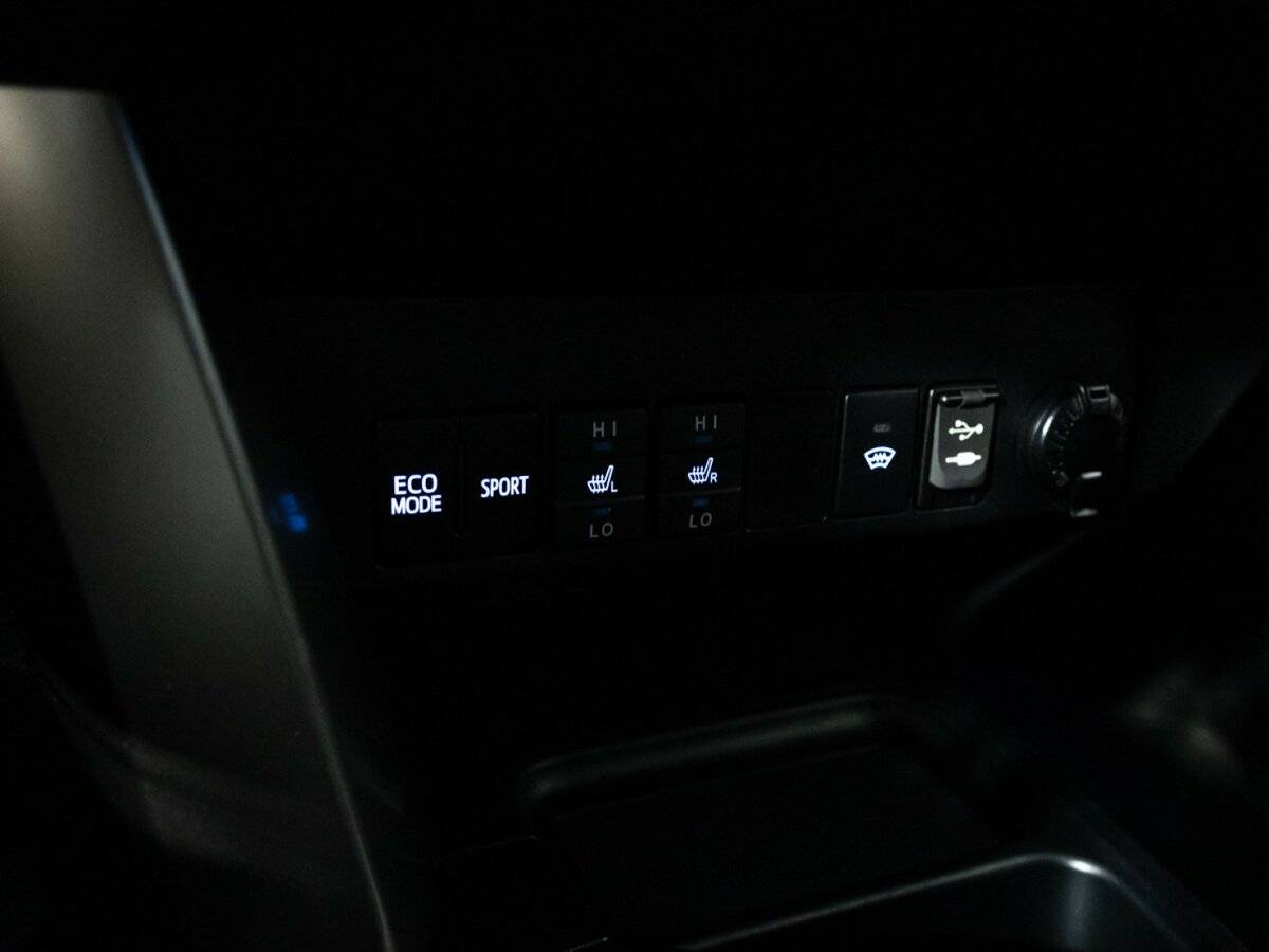 Купить Toyota RAV4, 2017, 43 541 км.. Фото: #18