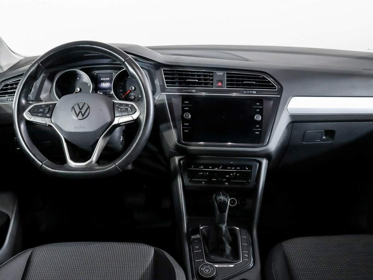 Купить Volkswagen Tiguan, 2021, 29 904 км.. Фото: #7