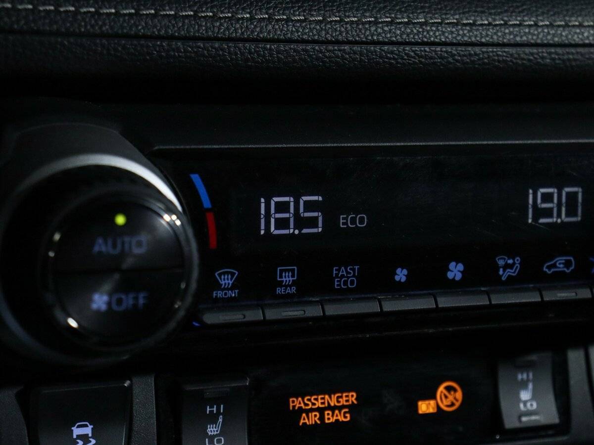 Купить Toyota RAV4, 2020, 60 000 км.. Фото: #22