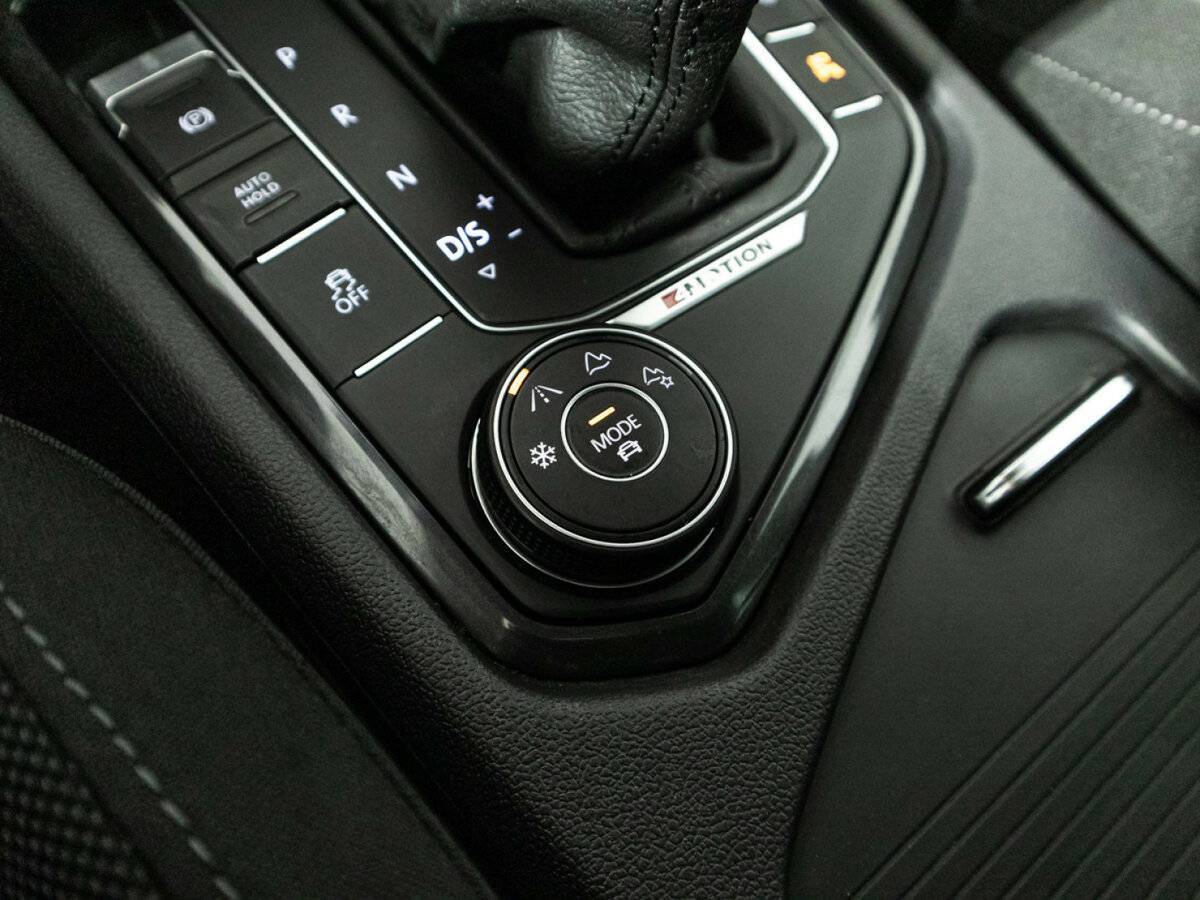 Купить Volkswagen Tiguan, 2017, 140 800 км.. Фото: #18