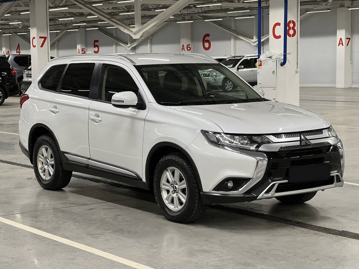 Купить Mitsubishi Outlander, 2021, 61 052 км.. Фото: #2