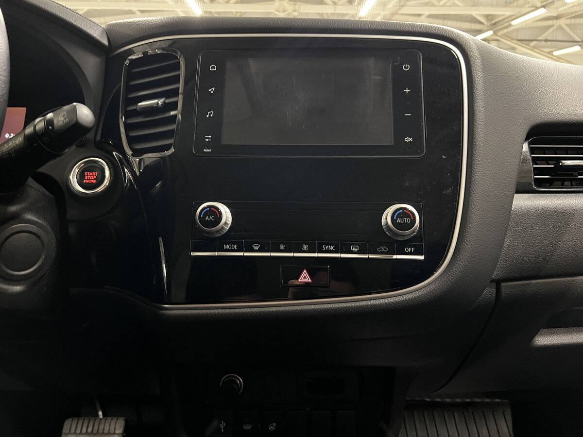 Купить Mitsubishi Outlander, 2021, 61 052 км.. Фото: #14